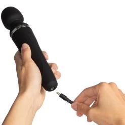 Lovense Domi 2 Mini Magic Wand Met App 10 Lovense Domi 2 Mini Magic Wand Met App -Sinful 22639 lovense domi 2 mini wand 06 hand q100