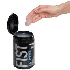 Mister B Fist Extreme Lubricating Jelly 1000 Ml 5 Mister B Fist Extreme Lubricating Jelly 1000 Ml -Sinful 23877 mister b fist it extreme 1000 ml 51 hand q100