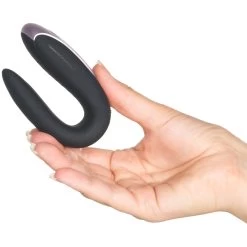 Satisfyer Double Fun Koppelvibrator Met Afstandsbediening En App -Sinful 25082 satisfyer double fun couples vibrator black 50 hand