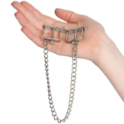 Kiotos Tepelklemmen Met Ketting 8 Kiotos Tepelklemmen Met Ketting -Sinful 26262 kiotos press nipple clamps 50 hand q100