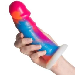 Vixen Creations Maverick Tie-Bright VixSkin Dildo Met Zuignap 20 Cm -Sinful 26972 vixen creations maverick vixskin tie bright dildo 20 cm 50 hand q100